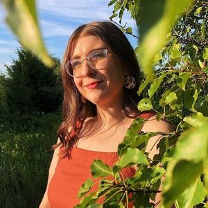 Meet your Posher, Alexis